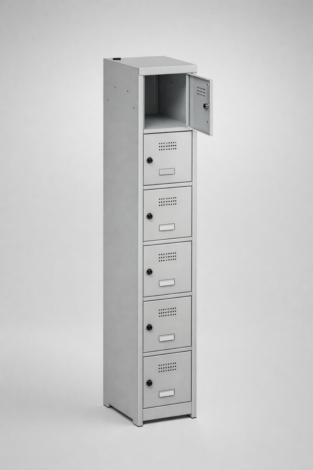 School locker MSus 316 - orderly storage of student belongings, classroom